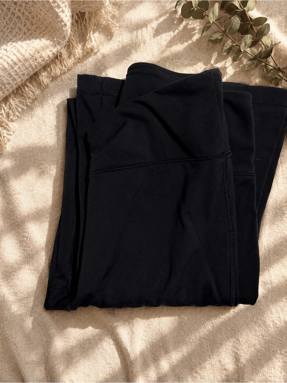 Aeropostale black flare leggings size M